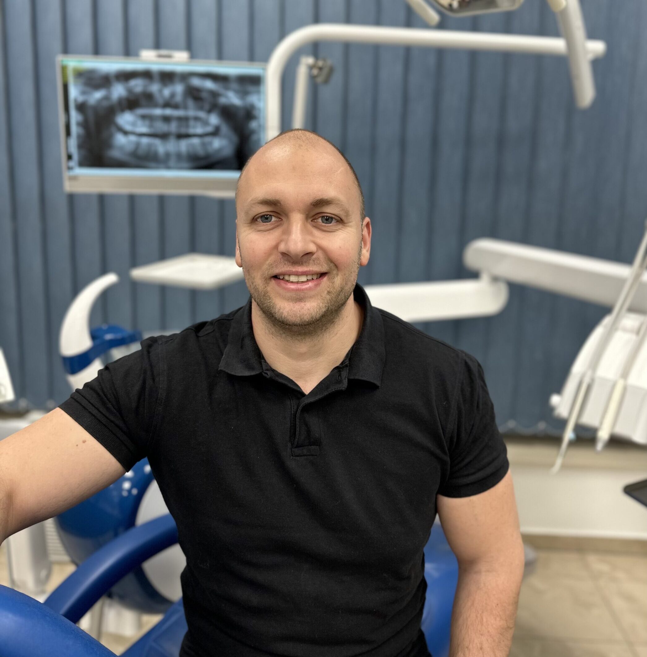 Dr. Dávid Attila (Érd 1)Smilezor Partner